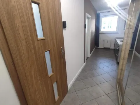 2110 Zwycięstwa 5N - Tanie Pokoje w Apartamencie - samodzielne zameldowanie - self check in, photo 6 of 10