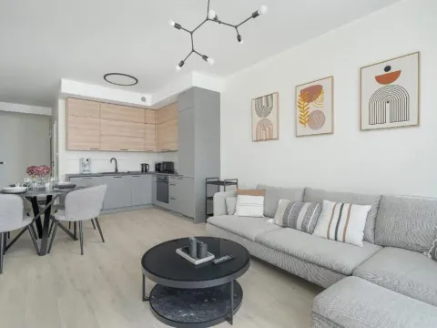 Family Apartment in Poznań with 2 Parking Spaces, 3 Bedrooms and Balcony by Noclegi Renters, photo 6 of 10