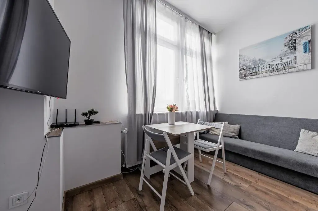 RentPlanet - Studio Świerczewo, photo 1 of 10