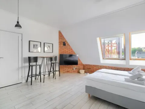 Kwiatowa Loft Apartment by BookingHost, photo 10 of 10