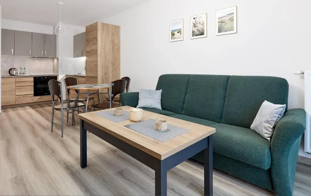 Poznań Airport Comfy Apartment by BookingHost, photo 1 of 10