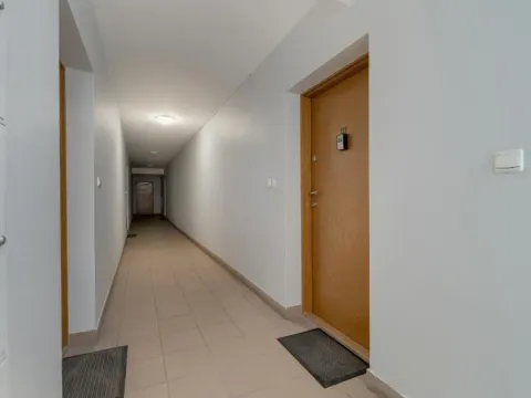Spacious Apartment Ideal for Families by Noclegi Renters, photo 7 of 10
