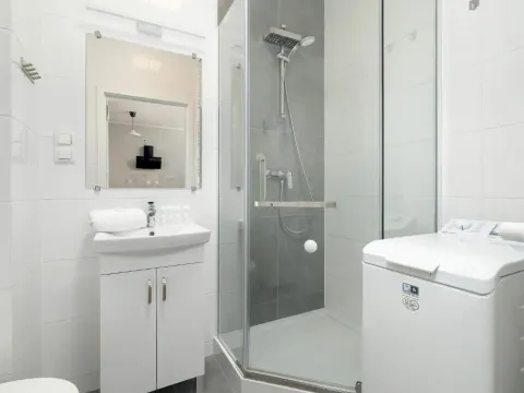 Bright Apartment in Poznań with Parking, Balcony and Desk by Noclegi Renters, photo 4 of 10