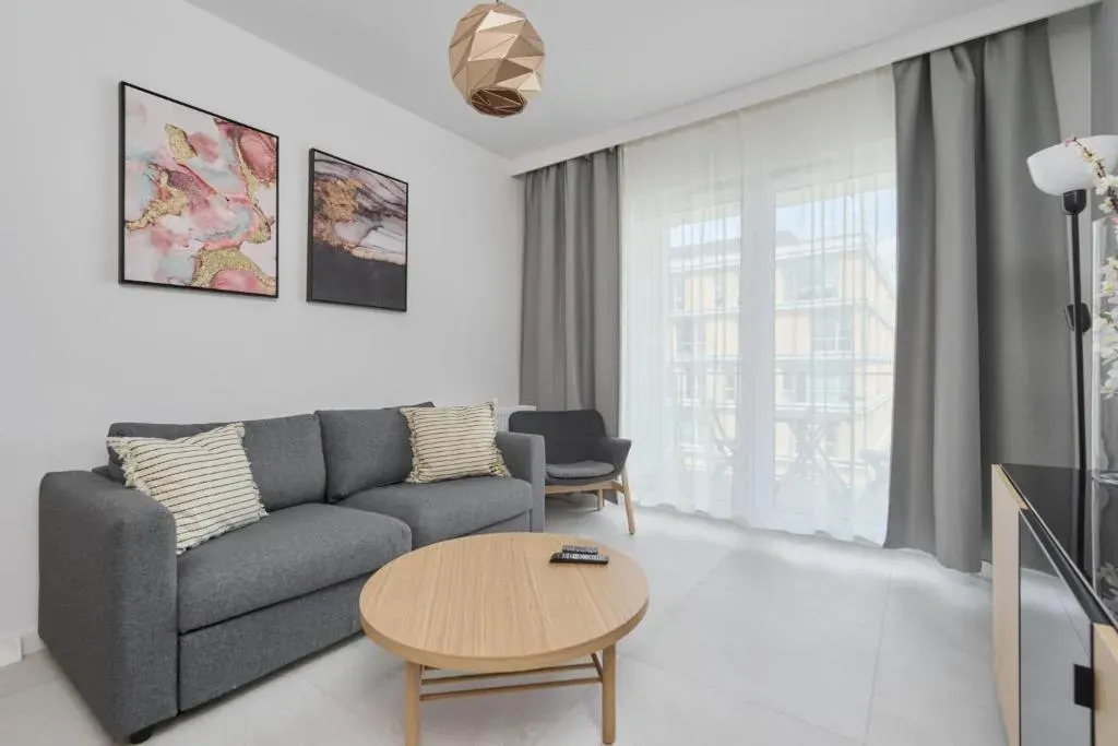 Lwowska Apartment by the Malta Lake with Parking by Renters Prestige, photo 1 of 10