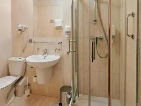 Biały Dom Henlex Hotel Restauracja, photo 3 of 10