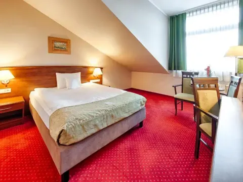 Grand Royal Hotel, photo 2 of 10