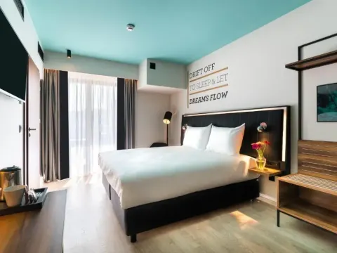 Park Inn by Radisson Poznan, photo 3 of 10