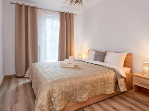 Poznań Airport Comfy Apartment by BookingHost, photo 7 of 10