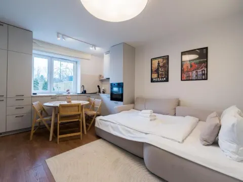 Grunwald Raszyńska Apartment by BookingHost, photo 7 of 10