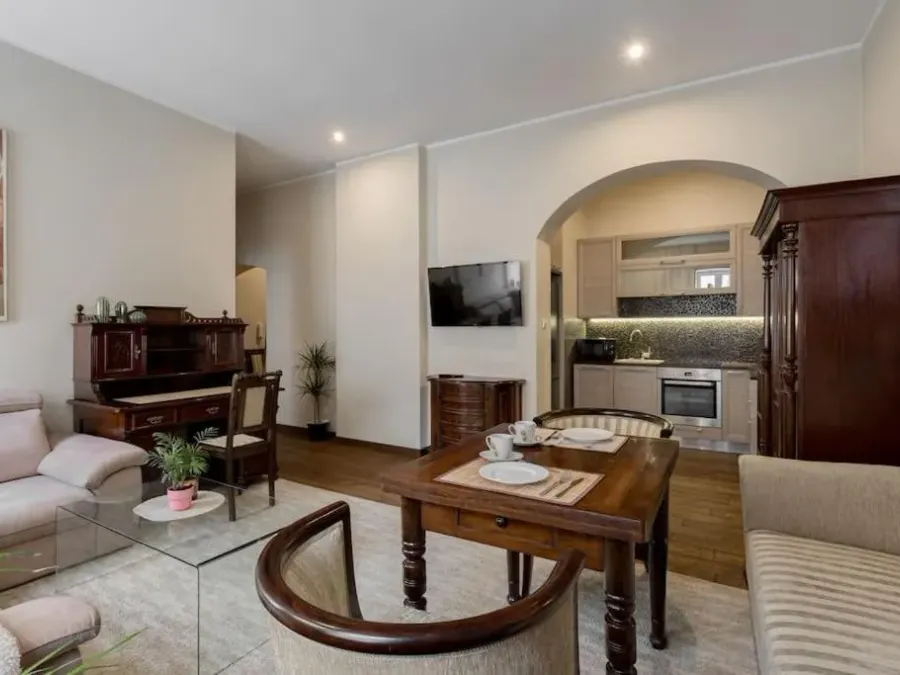 Spacious and quiet apartment in the city centre, photo 1 of 7