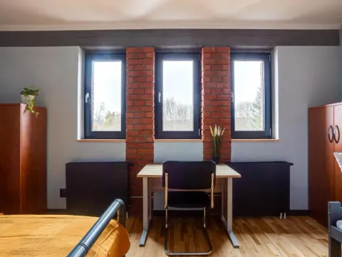 Loftowy Apartament przy stawie, blisko Zoo, Aquaparku i lasów - parking dla 2 aut, photo 9 of 10