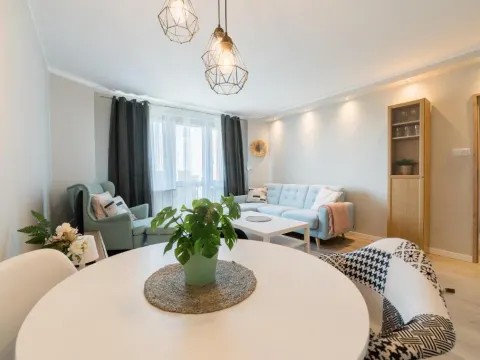 Winogrady Stylish Apartment by BookingHost, photo 9 of 10