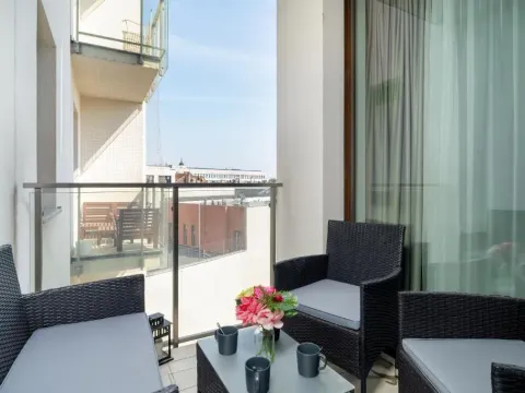 Rodzinne Studio dla 5 osób Poznań Klimatyzacja by Noclegi Renters, photo 5 of 10