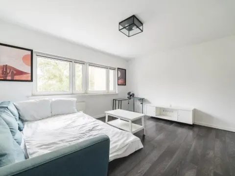 Bukowska Airport Comfort Apartment by BookingHost, photo 7 of 10