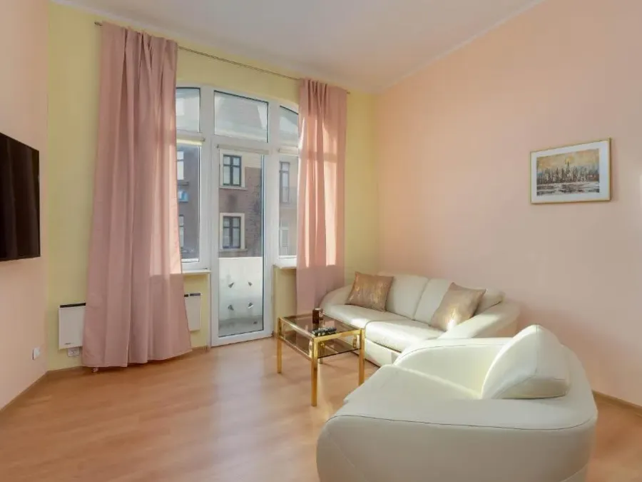 Elegancki Apartament Studio w Poznaniu by Noclegi Renters, photo 1 of 10