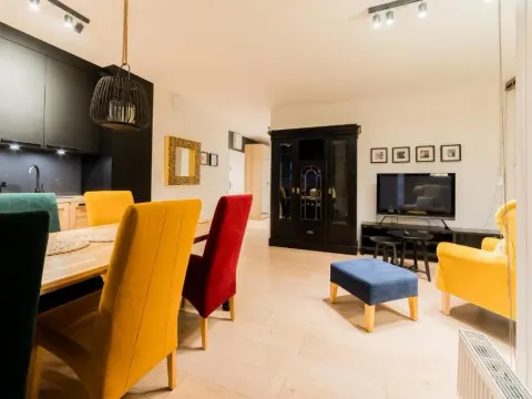 Wilda Deluxe Apartment by BookingHost, photo 5 of 10