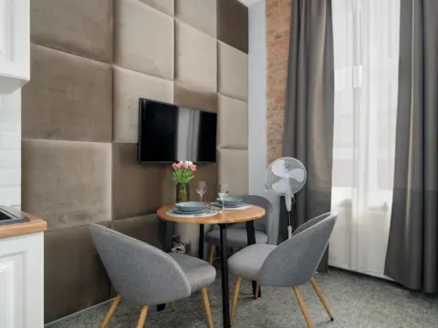 Przytulne Studia Very Berry w Poznaniu Blisko Parku by Noclegi Renters, photo 3 of 10