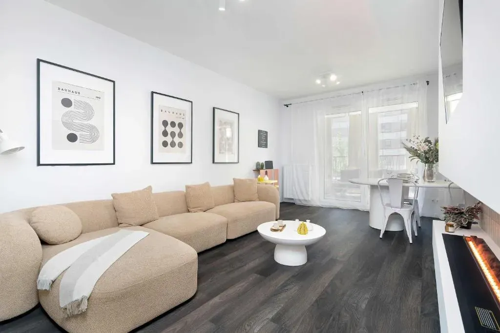 Unique 2-Bedroom Apartment with Balcony Parking by Renters Prestige, photo 1 of 10