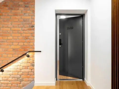 Schoeps Residence Stylowe Apartamenty Blisko Starego Rynku by Noclegi Renters, photo 3 of 10