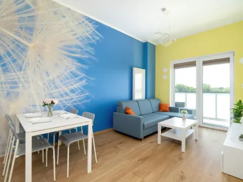 Colorful Apartment Rataje Poznań with Parking and Air Conditioning by Noclegi Renters, photo 4 of 10