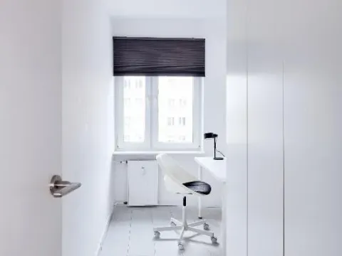 Kosmonautów Comfort Apartment by BookingHost, photo 10 of 10