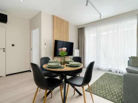 Comfortable Apartment with Air Conditioning by Renters Prestige, photo 10 of 10