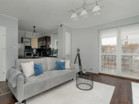 Dwupoziomowy Apartament Żmigrodzka z Tarasem w Poznaniu by Noclegi Renters, photo 9 of 10