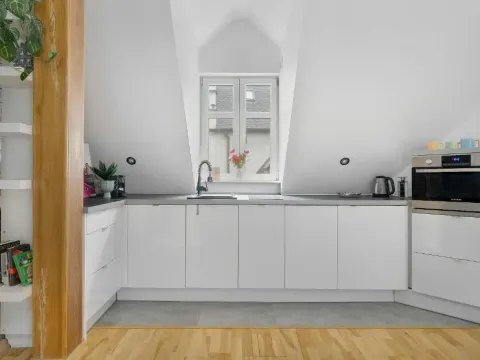 Charming Apartment in a Perfect Location Suitable for 4 People by Noclegi Renters, photo 5 of 10