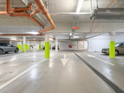 City Center Apartments with FREE GARAGE Poznań by Noclegi Renters, photo 10 of 10
