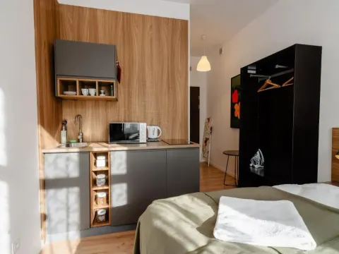 Elegant Very Berry Studios in Poznań Center by Noclegi Renters, photo 6 of 10