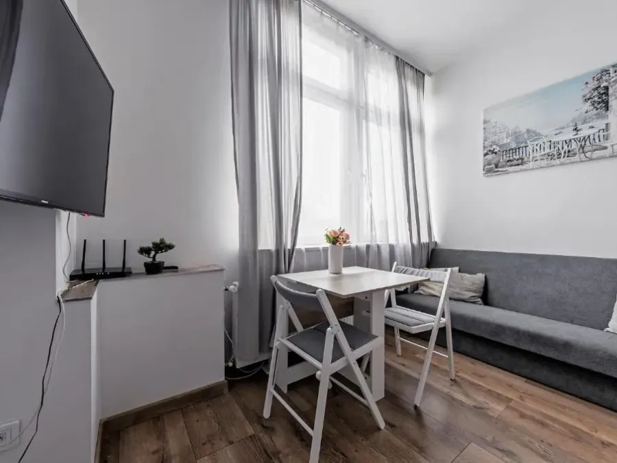 RentPlanet - Studio Świerczewo, photo 1 of 10