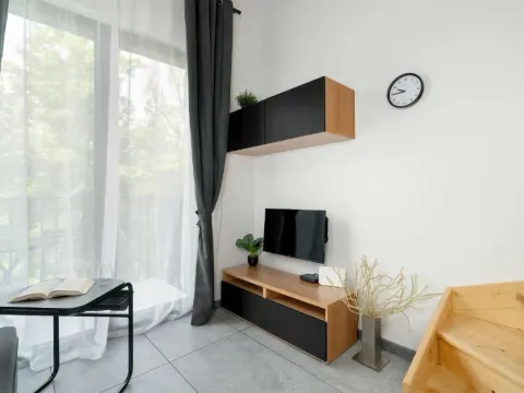 Pet Friendly Cozy Studio with Balcony in Poznań by Noclegi Renters, photo 7 of 10