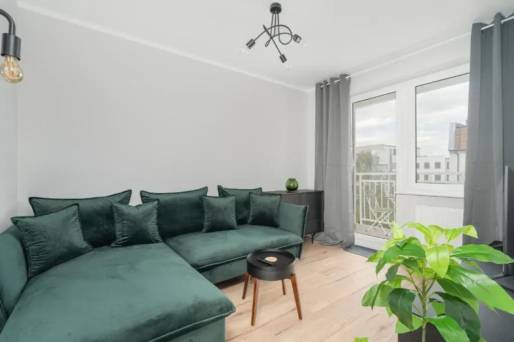 Spacious Apartment Ideal for Families by Noclegi Renters, photo 1 of 10