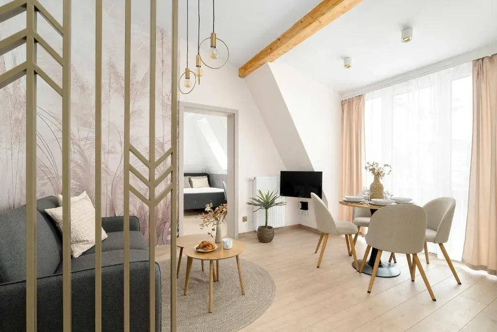 Bright and Elegant Apartment Poznań Old Town Garbary with Air Conditioning by Renters Prestige, photo 1 of 10