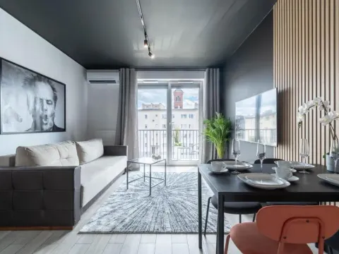 Modern Black Spot, photo 5 of 10