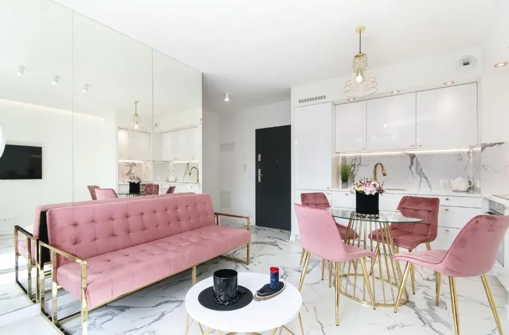 Apartamenty HashtagWilda_Apartament Złoty, photo 1 of 10