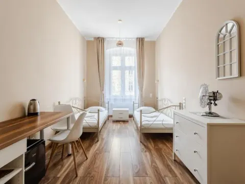 Functional and Comfortable Very Berry Studios in Poznań by Noclegi Renters, photo 2 of 10
