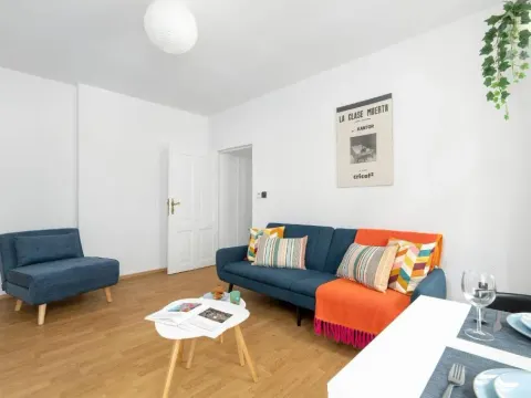 Cozy Apartment in the City Center Near the Old Market Square by Noclegi Renters, photo 3 of 10
