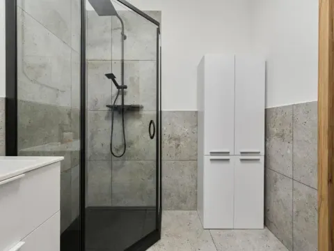 Fresh & Stylish Apartments in Poznań with Parking & Balcony by Noclegi Renters, photo 5 of 10