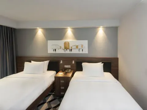 Hampton By Hilton Poznan Old Town, photo 7 of 10