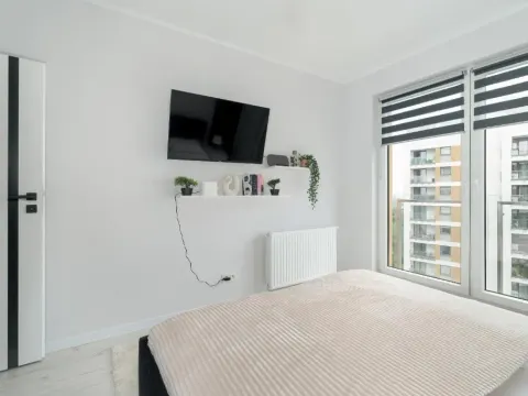 Wyjątkowy i Nowoczesny Apartament z Balkonem i Parkingiem by Noclegi Renters, photo 4 of 10