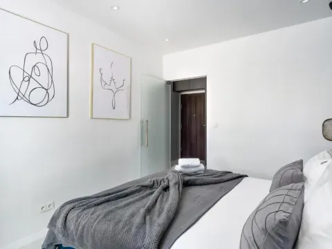 EL Apartments - Castor, photo 9 of 10