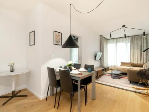 Prestiżowe Apartamenty w Poznaniu z Sypialnią i Parkingiem by Noclegi Renters, photo 3 of 10