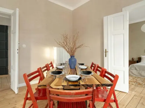 Spacious and Bright Apartment with Balcony near MTP by Noclegi Renters, photo 10 of 10
