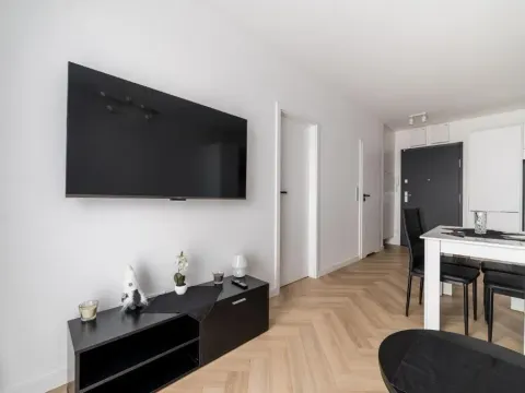 Stacja Jeżyce Lavish Apartment by BookingHost, photo 10 of 10