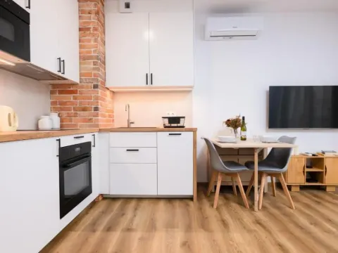 Spychalskiego Studio - Parking, Balcony, Air Con - by Rentujemy, photo 10 of 10