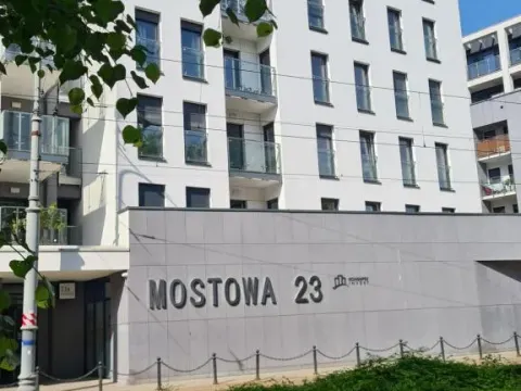 Mostowa 23 HUGO Apartment, self check-in 24h, free parking, air-conditioning, photo 7 of 10