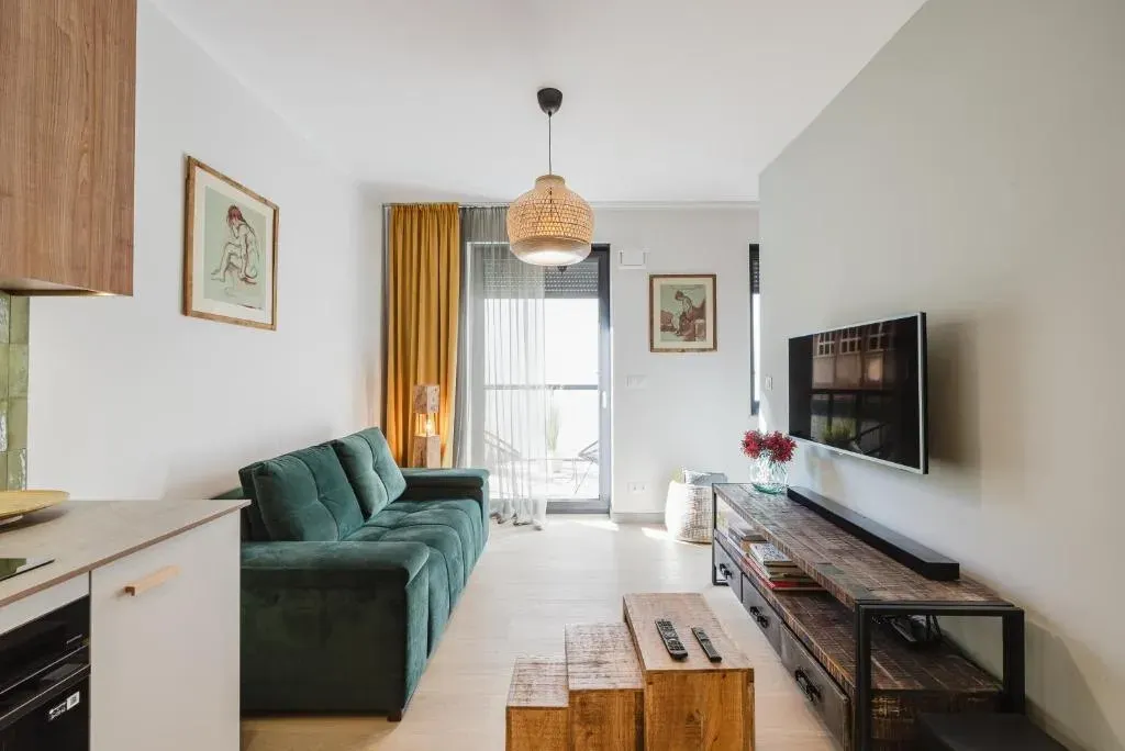 Jeżyce Boutique Living Apartment by BookingHost, photo 1 of 10