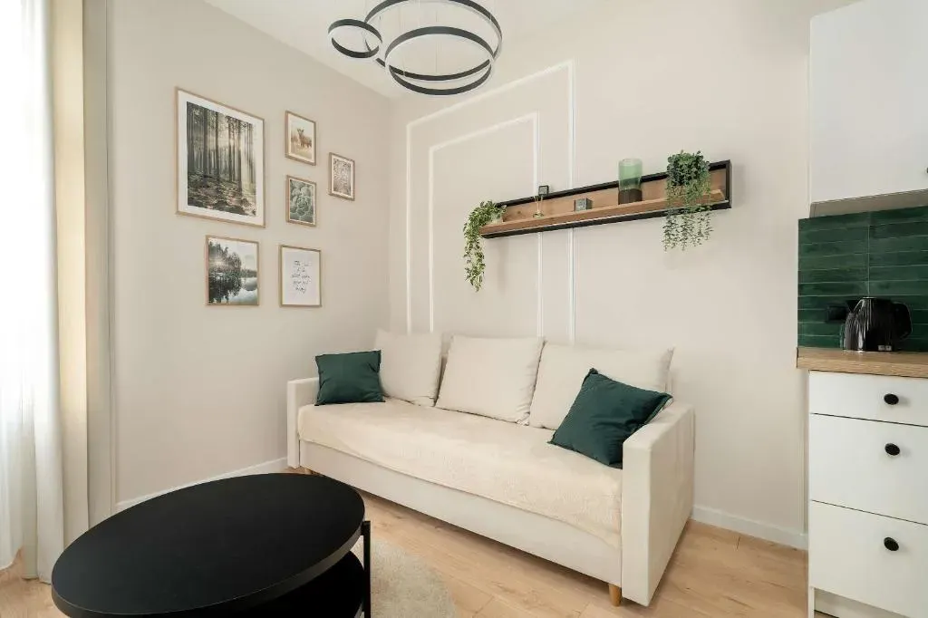Bright Apartment close to the Old Market Square in Poznań by Noclegi Renters, photo 1 of 10