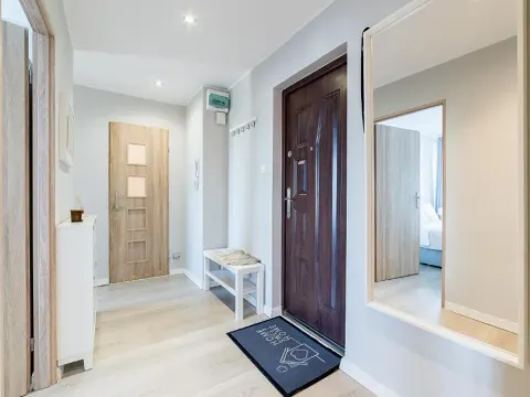 Winogrady Stylish Apartment by BookingHost, photo 3 of 10